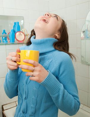 Gargling with salt water is said to help get rid of tonsil debris